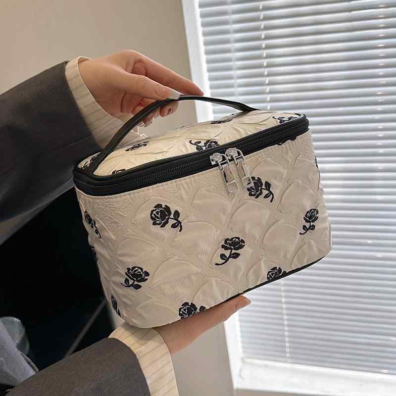 化粧ポーチ レディース メンズ 大容量 携帯用 旅行 花柄 ナイロン製 洗面用品 収納バッグ ブラック ホワイト