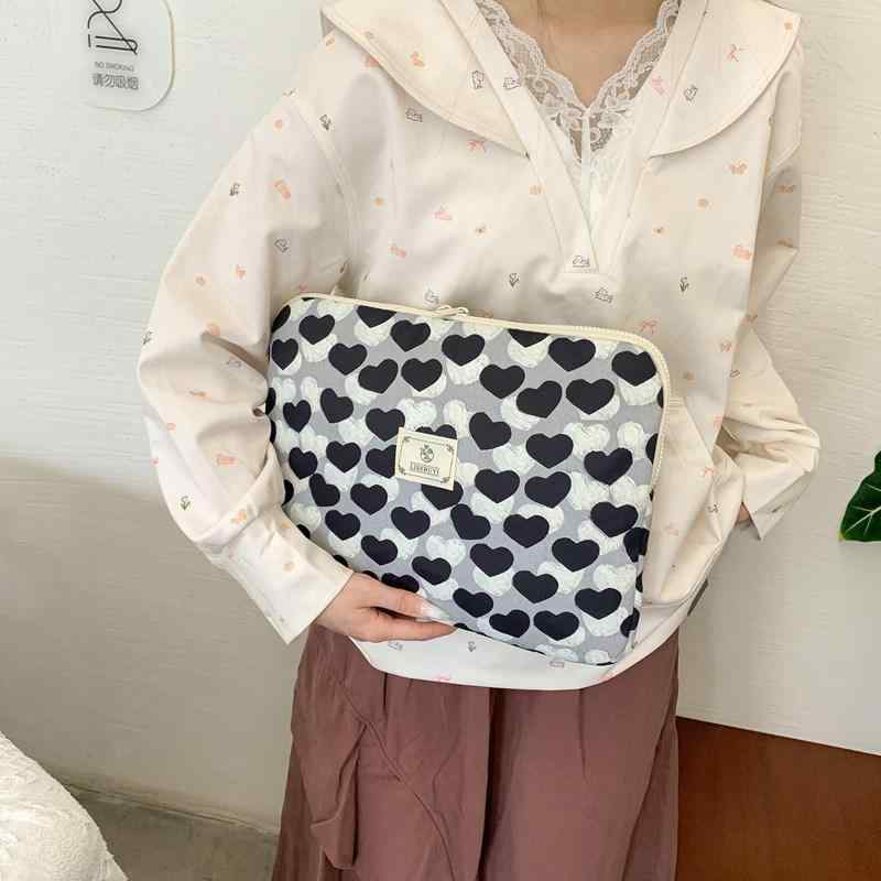 タブレットケース レディース iPadpro ノートパソコン 保護 撥水 ポリエステル かわいい ピンク系 ブラ..