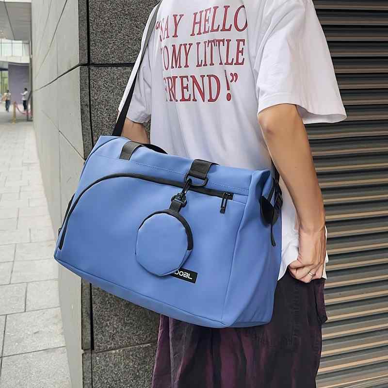 ボストンバッグ 男女兼用 スポーティ 旅行 鞄 多機能 大容量 独立シューズ収納 ランニング ジム 普段使..