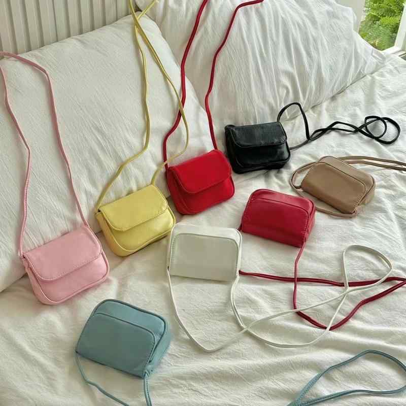 ショルダーバッグ レディース メンズ レトロ ミニ 多色 零钱包 小さめ 肩掛け 斜めがけ カード入れ PUレザー 無地 ブラック レッド ブルー イエロー ピンク ホワイト ベージュ 日常使い(x2)