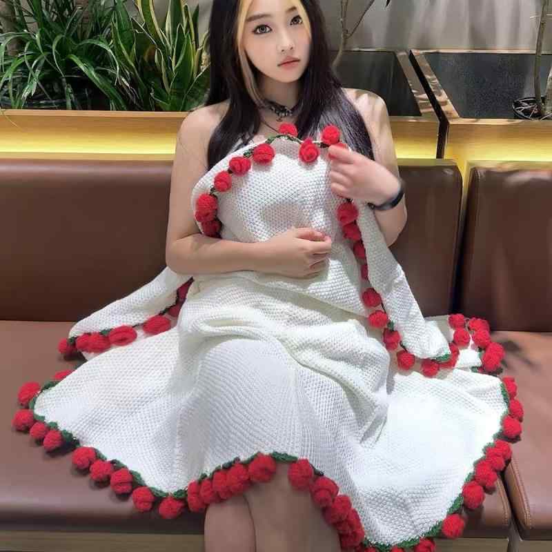 ブランケット 手編み 毛糸 花束 バラ ひざ掛け かぎ針編み ウール混紡 オールシーズン 花柄 ピンク系 ..