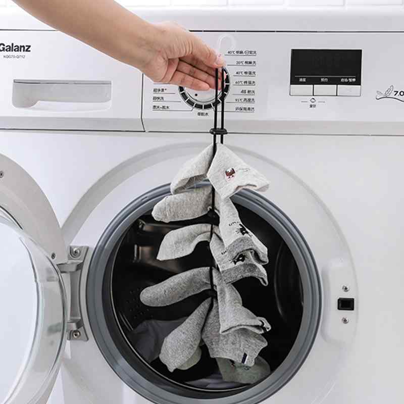 物干し 室内物干し 部屋干し用 洗濯物干し ロープ 伸縮式 調節可能 携帯式 省スペース コンパクト収納 防風 滑り止め プラスチック製 ホワイト ブラック・カテゴリ: 晾晒绳・素材: プラスチック・折りたたみ: 可・伸縮: 可・サイズ: ...