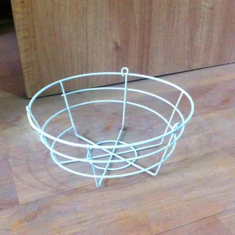 収納かご レディース メンズ 金属製 卓上収納 バスケット 小物入れ CD リモコン 文具 フルーツ 野菜 化..