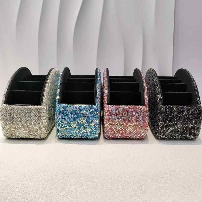 収納ケース デスク収納ボックス リモコンラック 小物入れ レザー調 ラインストーン付き 白 黒 青 ピン..