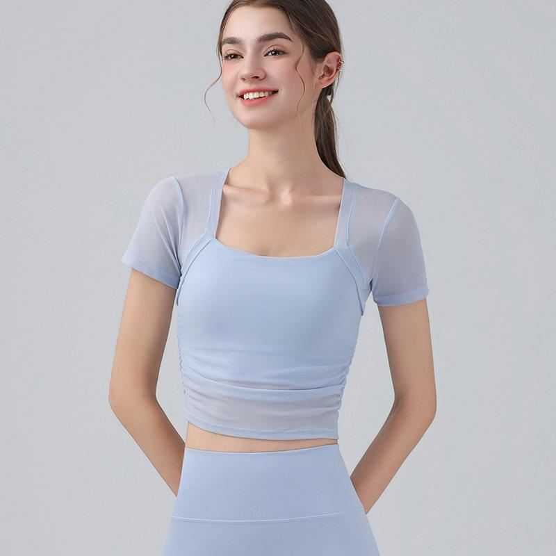 ヨガウェア レディース ブラパッド付き स्पोर्ट्सTシャツ 半袖 ショート丈 へそ出し トレーニング ピラティス トップス 接触冷感 吸湿速乾 ストレッチ 無地 かわいい