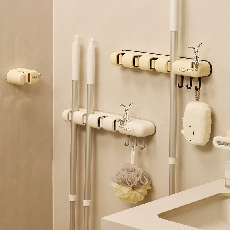 フック 粘着式 吸盤 モップホルダー 壁掛け 収納 整理 浮かせる収納 穴あけ不要 繰り返し使える 賃貸OK キッチン バスルーム トイレ