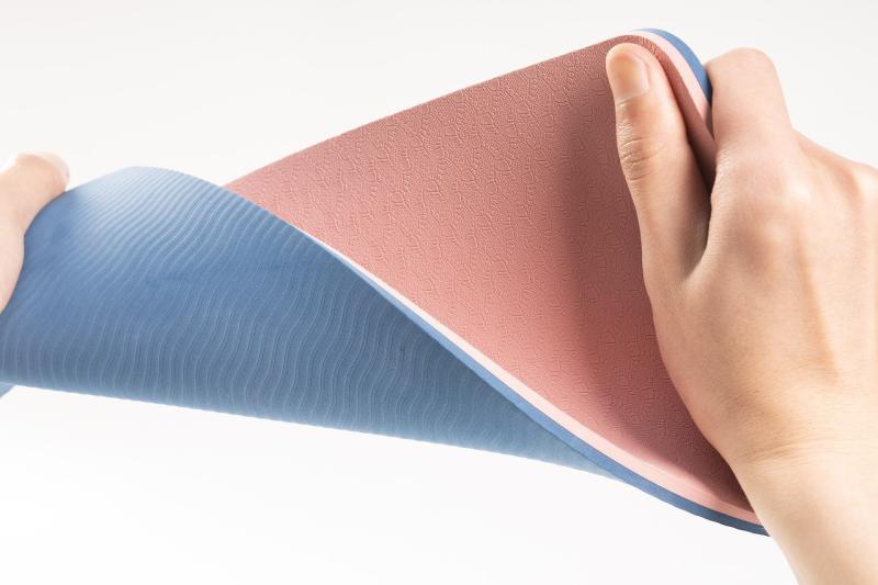 ヨガマット レディース メンズ 厚手 幅広 TPE ひざパッド 肘パッド トレーニングマット エクササイズマ..