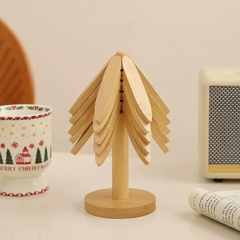 テーブルマット 胡桃色 楠竹 断熱 耐熱 コースター 北欧風 おしゃれ シンプル ナチュラル 木製 滑り止め付き 一枚板