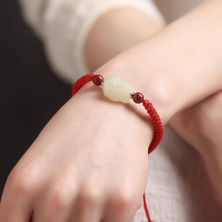 ブレスレット レディース メンズ 和田玉 貔貅 招財 ラッキーアイテム 赤い紐 ペア お守り 手編み