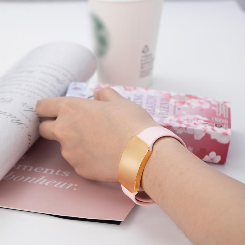 ブレスレット ファッション レディース メンズ 兼用 スポーツ シリコン 負イオン 深青 黒 ピンク ブラ..