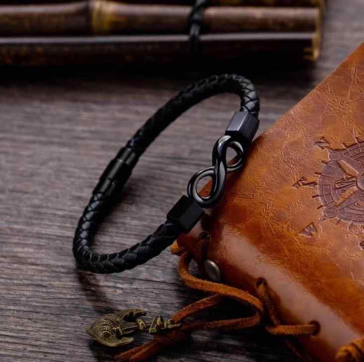 ブレスレット 男性用 チタン鋼 編み込み レザー 調整可能 カジュアル 普段使い スポーツ