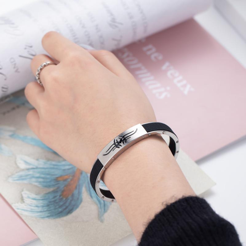 ブレスレット 男性用 調節可能 ヒップホップ ステンレス シリコン スパイダーモチーフ 日常使い スポーツ ブラック系