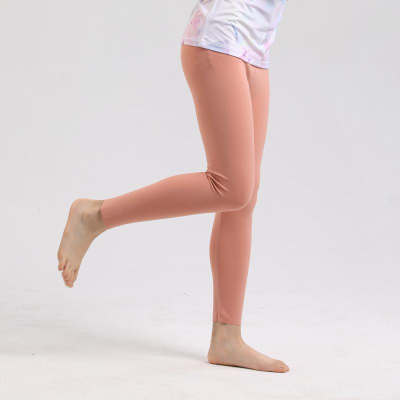 ヨガパンツ ガールズ・キッズ 女の子 子供 スポーツレギンス 9分丈 タイツ スパッツ 伸縮 無地 フィッ..