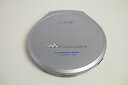 【中古】SONY ソニー CDウォークマン WALKMAN ポータブルCDプレイヤー (シルバー) G-PROTECTION D-E999