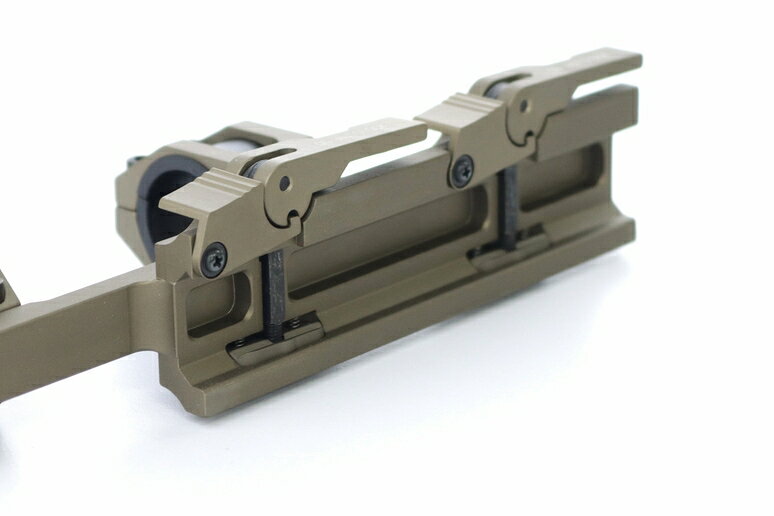 玩基貿易のAmerican Defenseタイプ 25mm/30mm径 QDワンピース スコープマウント ロング DE｜アングル3