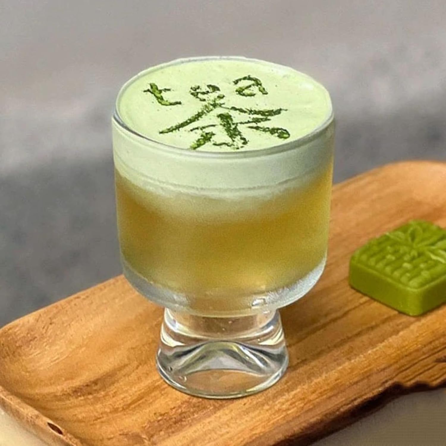 カクテルグラス ガラス おしゃれ ゴブレット 230ml 家庭用 飲食店 業務用 ワイン ウイスキー デザート カクテル ドリンク ワイングラス プレゼント ギフト 贈り物 結婚 祝い 誕生日 パーテ