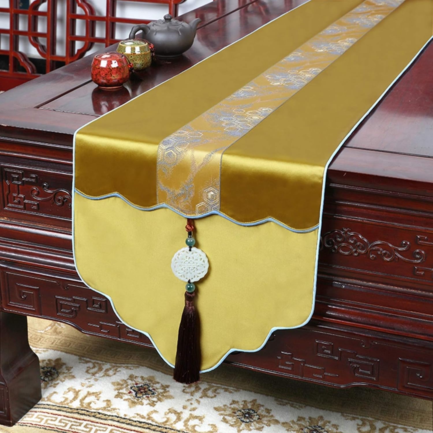 　　　 ◆◇◆売れている秘密◆◇◆ 両端に取り付けられたタッセルからちょっと高級感も漂って、テーブルをお洒落にコーディネートしてくれます。 敷くだけで食卓を簡単にイメージチェンジでき、食卓が華やかになれます。 定期的に替えてお部屋の雰囲気を替えて みてはいかがでしょうか。ギフト、プレゼ ントにも最適です。 レストラン食卓飾り、ホームデコレーション、キッチン、ティーテーブル、カフェテーブル、キャビネット、ドレッサー、ダイニングルーム、書斎、テレビ台などにもお似合いです。 洗濯：汚れる場合、30℃以下の湯で手洗いで柔くて洗濯してください。洗濯後には、直ちに干して、あるいは低温でアイロンを使用してください。 　　　◆◇◆注意事項◆◇◆ご覧のモニターの環境、撮影環境により実物と色味が異なって見える場合がございます。湿った状態で他のものと擦り合わせると色が移る恐れがあります。濃色品の洗濯時は、白色、淡色と分けて洗ってください。説明 デザイン：タッセル付きで、シンプルで、柔らかくて、落ち着いた色がお部屋の雰囲気に合わせやすいです。 高品質の素材で、あなたにリラックスした触感を与えます。どの柄もお部屋になじみ、食卓が華やかになります。 良い雰囲気：この北欧食卓ランナーを置くだけで、暖かくロマンチック感が生まれます。 存在感はありますが、お部屋のインテリアにぴったりです。 イベント感を一気に盛り上げる。 いつもの食卓に上品な雰囲気をプラス。 洗濯：汚れる場合は手で洗われることができるか、穏やかに機械洗浄されることができる。洗濯後直ちに干して、低温のアイロンを使用しても結構です。 適用場所：ホテル、宴会、展示会、披露宴、パーティーなどのテーブルのデコレーションにお勧めです。色々な場面で使えます。 豊かなサイズ展開で、是非お好きなサイズを選べるでしょう。