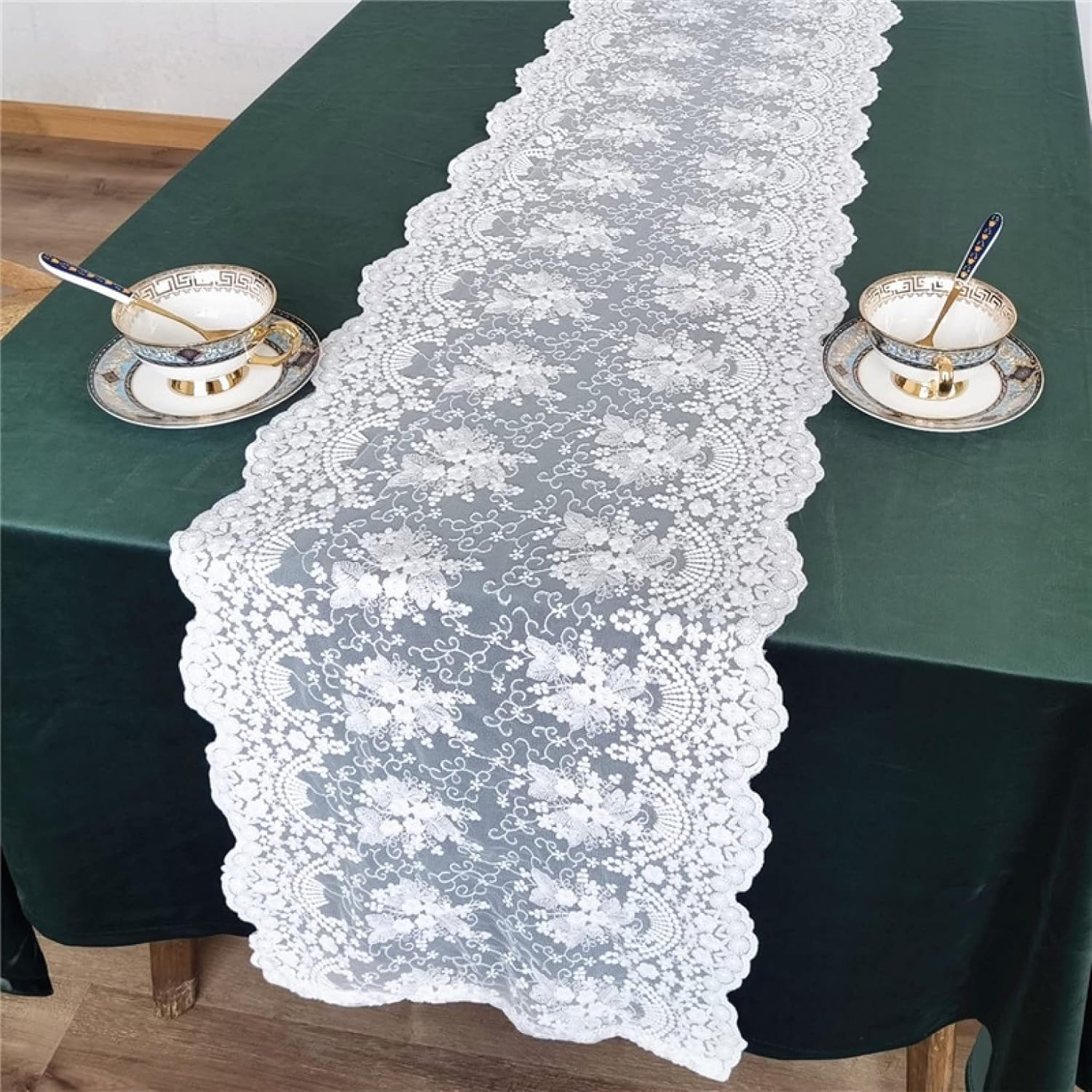 テーブルランナー ホワイト 北欧風 和風 長方形 タッセル付き 撥水性 高級 モダン 40*120cm 洗える お..