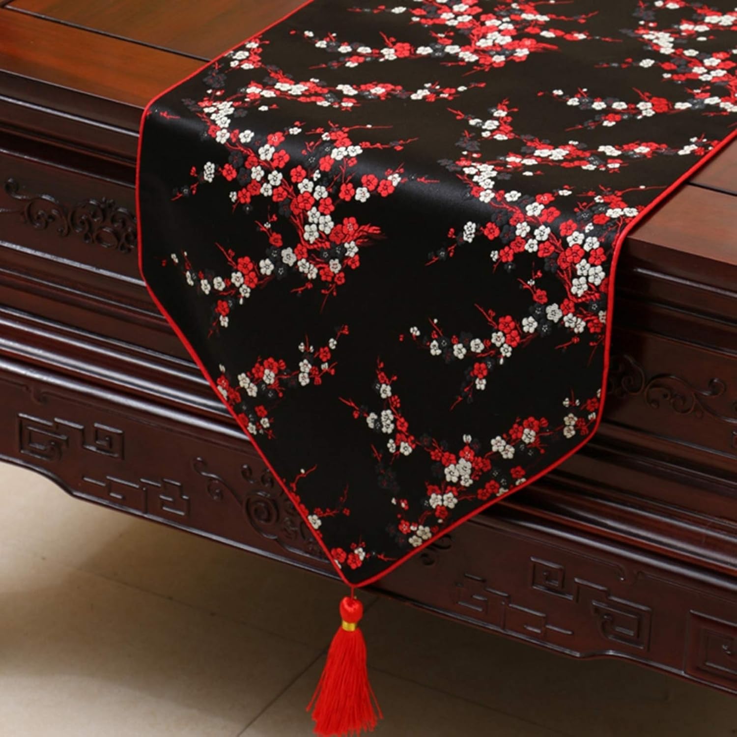 テーブルランナー テーブルフラグ 食卓ランナー 33*300cm ゴールド 赤 黒テーブルフラグ タッセル付 食..