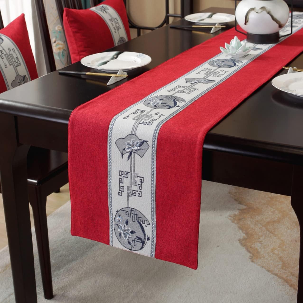 テーブルランナー おしゃれ カラー 北欧タッセル付き テーブルセンター モダン インテリア ホームデコ..