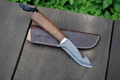 【送料無料】【予約販売】ヨーロッパモデル2016 Custom knife ガットフックスキナー胡桃