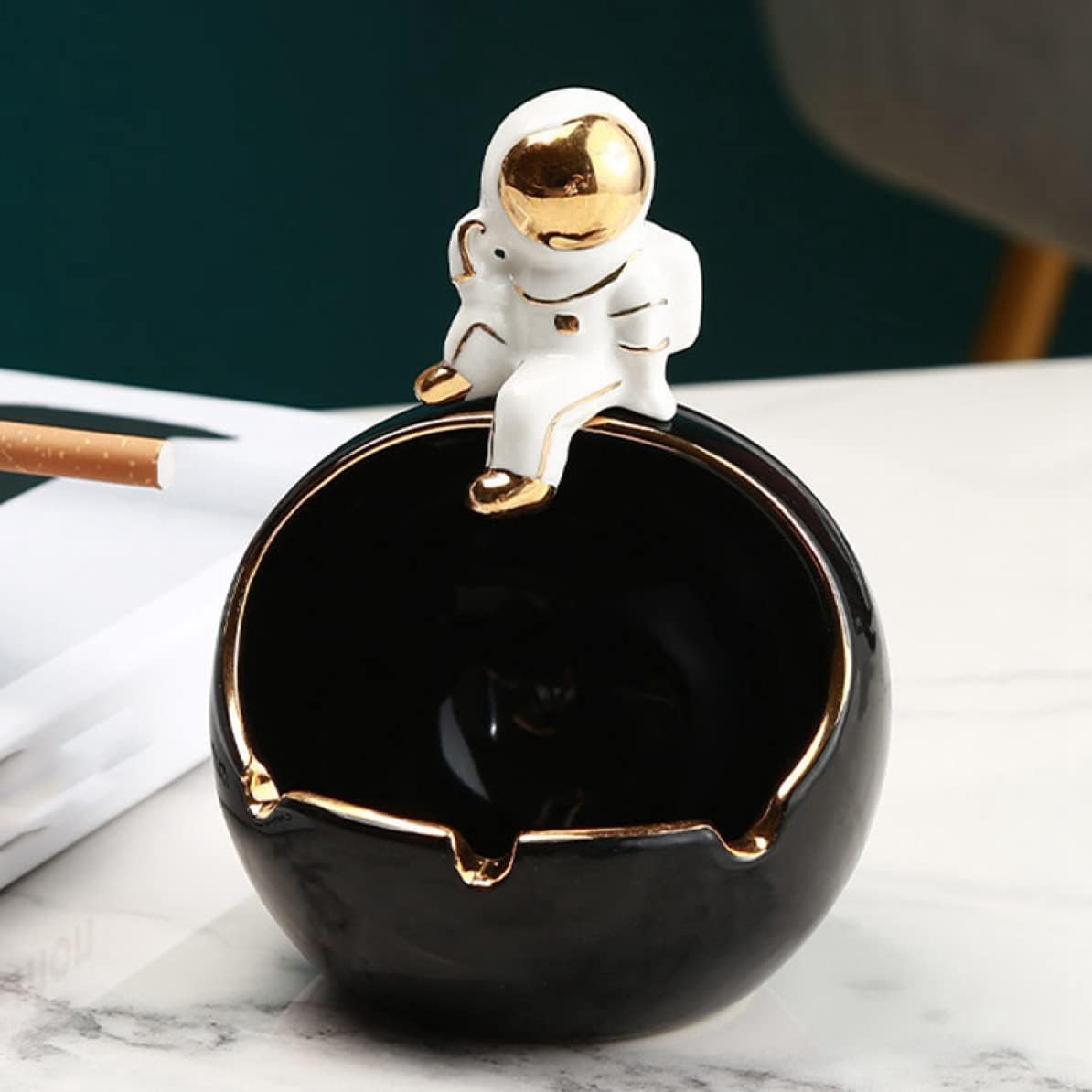 灰皿 おしゃれ 陶器 卓上 大容量 F 防臭 おもしろグッズ タイプ2 玄関収納ボックス 宇宙飛行士 収納ボ..