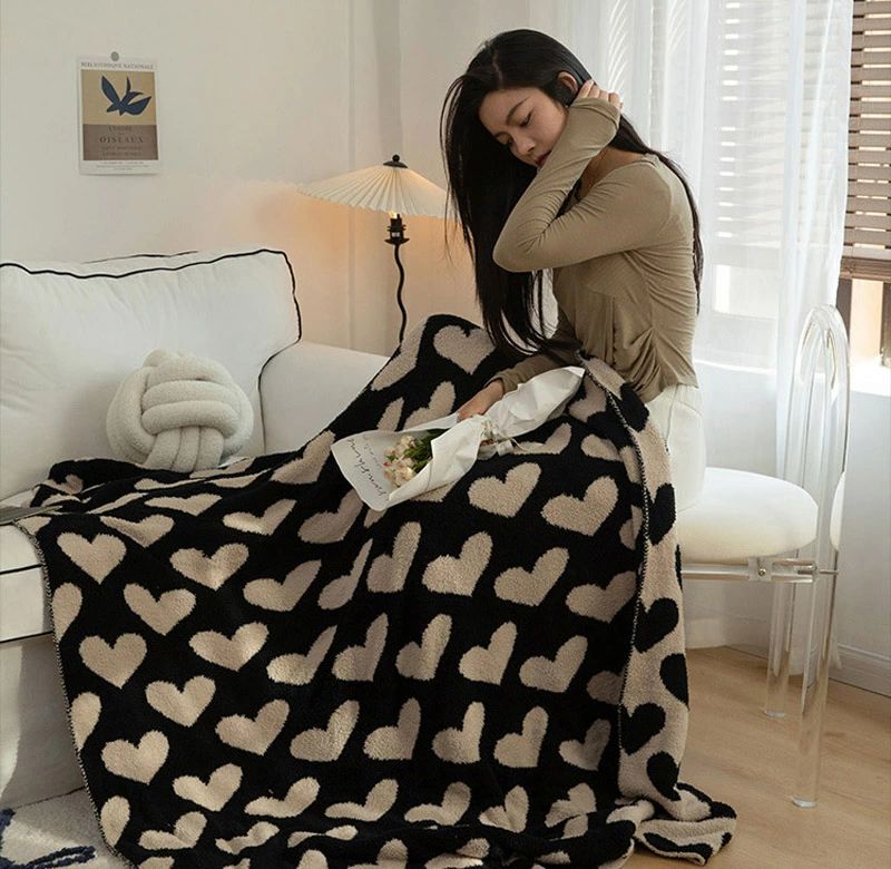 新生活 大判 タオルケット ハート柄 ボーダー柄 ベッドスロー 毛布 もうふ スローケット 波柄 極上の肌触り 北欧 おしゃれ 柔らかい マルチカバー 極柔 軽量 ブランケット