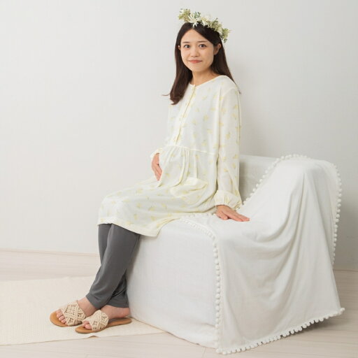Petit jouet for maternity プティジョエット 長袖ウエスト切替パジャマ 腹巻レギンス スムース ミモザ柄(ナチュラル×M-L) Petit jouet for maternity プティジョエット 長袖ウエスト切替パジャマ 腹巻レギンス スムース ミモザ柄(ナチュラル×M-L)