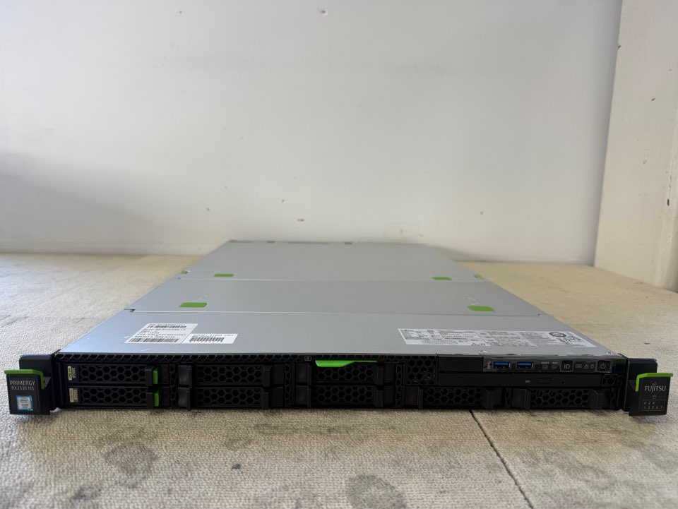 Fujitsu Primergy RX2530 M5 SFF 4Bay 2x Gold 6240 18Core 2.60GHz 64GB 2x 1.2TB EP400i
