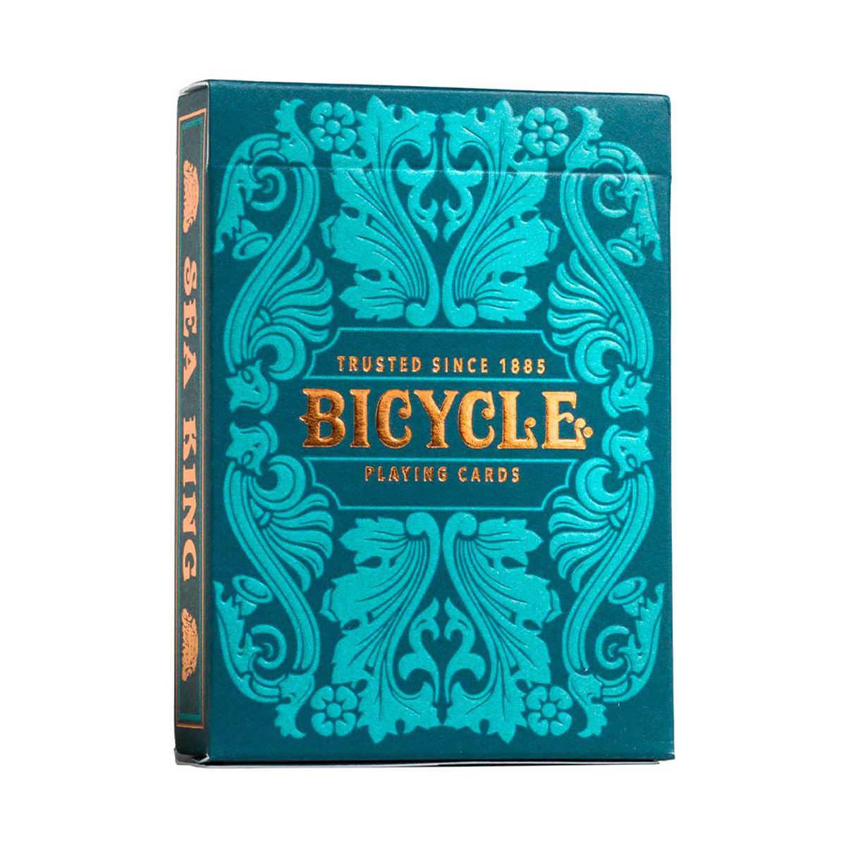 トランプ Bicycle Sea King Playing Cards 海洋テーマ クラーケン 灯台 54枚 プラスチック製 防水性 耐久性 ポーカー ラミー ソリティア スペード 88 x 63mm 国際標準 ポーカーサイズ 青 青緑色 複雑精巧デザイン 並行輸入品