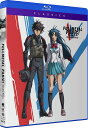 「フルメタル・パニック！ Invisible Victory」がBlu-rayで登場！美しく繊細な映像で、テッサとカナメを中心とした人間ドラマと、アームスレイブによる白熱のアクションシーンを堪能できます。 本作は、賀東招二による大人気ライトノベルが原作のアニメシリーズ最新作。主人公・相良宗介が所属する民間軍事会社ミスリルと、テロリスト集団アマルガムの戦いを軸に、壮大なストーリーが展開します。 Blu-ray版では、TVシリーズ全12話に加え、新規カットを追加した総集編3部作も収録。迫力の5.1chサラウンドや、キャラクターデザイン・堀内修による美麗なイラストを使用した特典ディスクなど、ファン垂涎の内容となっています。 アニメーション制作は「とある魔術の禁書目録」シリーズなどで知られるJ.C.STAFFが担当。メカニックデザインは「マクロス」シリーズなどで活躍した河森正治が手掛け、リアルかつ個性的なアームスレイブの造形が光ります。 豪華声優陣には関智一、ゆきのさつき、ゆかな、藤原啓治など、実力派が結集。緻密な心理描写と臨場感あふれる演技で、キャラクターたちに命を吹き込んでいます。 音楽は、「マクロスF」「アクエリオンEVOL」などで知られる菅野よう子が担当。壮大なオーケストラサウンドと、テクノロジックなバトル曲が、作品の世界観を盛り上げます。 原作ファンはもちろん、ロボットアクションや群像劇が好きな方にもおすすめの一作。「フルメタル・パニック！」シリーズの集大成とも言える「Invisible Victory」を、ぜひBlu-rayでお楽しみください。 北米版Blu-rayディスクは、地域コード(リージョンコード)は日本と同じリージョンAです。 ただし、輸入版Blu-rayディスクの中には、地域コードに加えて国コードロックがかかっているものがあります。 この国コードロックのあるディスクは、国内向けBlu-rayプレイヤーで再生できない場合があります。 国コードロックのあるディスクを再生できる機器は以下の通りです。 - 国コード変更機能のあるBlu-rayプレイヤー - リージョンフリーのBlu-rayプレイヤー - PlayStation3/4/5 - パソコンのBlu-rayプレイヤーソフト また、輸入版ディスクは英語字幕が強制表示されるものが多く、プレイヤーによっては設定で字幕の解除が可能です。 商品自体は新品ですが、状態確認のため一度開封しているため、アウトレット品として販売しております。 商品背面のバーコード部分には、「アウトレット品」または「中古品：非常に良い」の表示がありますが、これは出荷元倉庫で新品商品と区別するための管理用表記です。 お届けする商品は、箱に若干の破損はあるものの新品商品そのものに問題はございません。「フルメタル・パニック！ Invisible Victory」がBlu-rayで登場！美しく繊細な映像で、テッサとカナメを中心とした人間ドラマと、アームスレイブによる白熱のアクションシーンを堪能できます。 本作は、賀東招二による大人気ライトノベルが原作のアニメシリーズ最新作。主人公・相良宗介が所属する民間軍事会社ミスリルと、テロリスト集団アマルガムの戦いを軸に、壮大なストーリーが展開します。 Blu-ray版では、TVシリーズ全12話に加え、新規カットを追加した総集編3部作も収録。迫力の5.1chサラウンドや、キャラクターデザイン・堀内修による美麗なイラストを使用した特典ディスクなど、ファン垂涎の内容となっています。 アニメーション制作は「とある魔術の禁書目録」シリーズなどで知られるJ.C.STAFFが担当。メカニックデザインは「マクロス」シリーズなどで活躍した河森正治が手掛け、リアルかつ個性的なアームスレイブの造形が光ります。 豪華声優陣には関智一、ゆきのさつき、ゆかな、藤原啓治など、実力派が結集。緻密な心理描写と臨場感あふれる演技で、キャラクターたちに命を吹き込んでいます。 音楽は、「マクロスF」「アクエリオンEVOL」などで知られる菅野よう子が担当。壮大なオーケストラサウンドと、テクノロジックなバトル曲が、作品の世界観を盛り上げます。 原作ファンはもちろん、ロボットアクションや群像劇が好きな方にもおすすめの一作。「フルメタル・パニック！」シリーズの集大成とも言える「Invisible Victory」を、ぜひBlu-rayでお楽しみください。 北米版Blu-rayディスクは、地域コード(リージョンコード)は日本と同じリージョンAです。 ただし、輸入版Blu-rayディスクの中には、地域コードに加えて国コードロックがかかっているものがあります。 この国コードロックのあるディスクは、国内向けBlu-rayプレイヤーで再生できない場合があります。 国コードロックのあるディスクを再生できる機器は以下の通りです。 - 国コード変更機能のあるBlu-rayプレイヤー - リージョンフリーのBlu-rayプレイヤー - PlayStation3/4/5 - パソコンのBlu-rayプレイヤーソフト また、輸入版ディスクは英語字幕が強制表示されるものが多く、プレイヤーによっては設定で字幕の解除が可能です。 商品自体は新品ですが、状態確認のため一度開封しているため、アウトレット品として販売しております。 商品背面のバーコード部分には、「アウトレット品」または「中古品：非常に良い」の表示がありますが、これは出荷元倉庫で新品商品と区別するための管理用表記です。 お届けする商品は、箱に若干の破損はあるものの新品商品そのものに問題はございません。