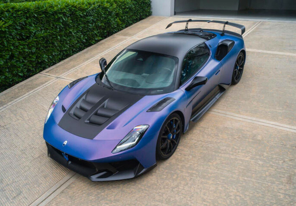 【予約】2026年発売予定Maserati GT2 Stradale デジタルオーロラ/ BBR 1/18 ミニカー