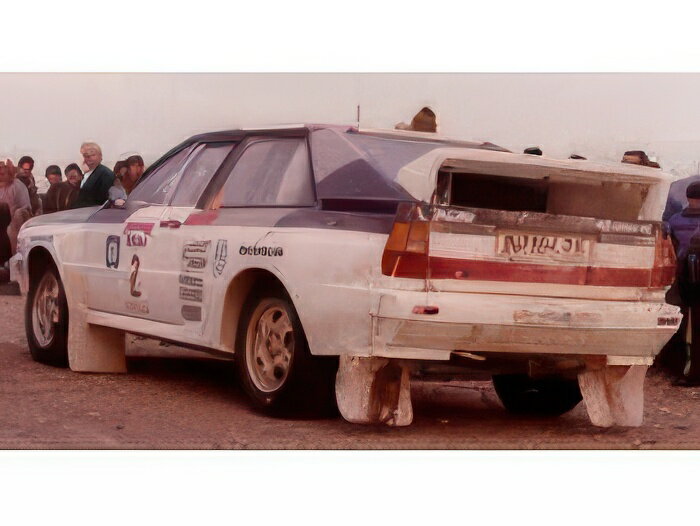 【予約】2026年発売予定AUDI クワトロ A2 2号車 1983年アルゼンチンラリー優勝 ドライバー:ハンヌ・ミッコラ/アルネ・ヘルツ ホワイト/レッド/ブラウン/TOPMARQUES 1/12ミニカー