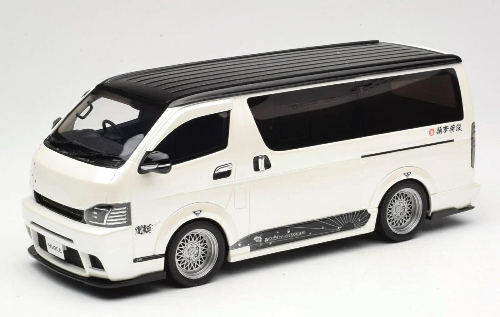 楽天市場】ハイエース ミニカー 1／18の通販