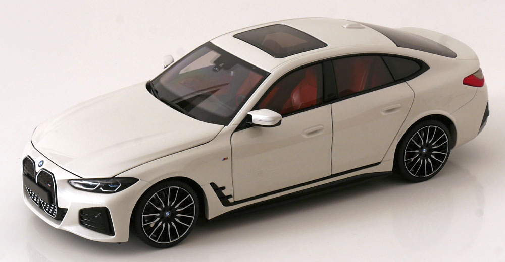 BMW - BMW i4 M50 2022/ MINICHAMPS 1/18 ミニカー