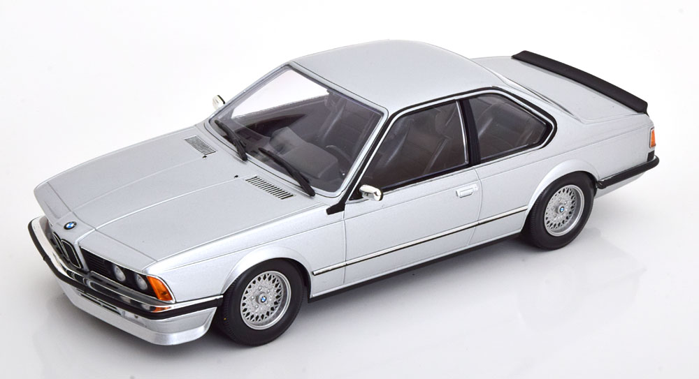 BMW 635 CSI 1982 シルバー/ MINICHAMPS 1/18 ミニカー
