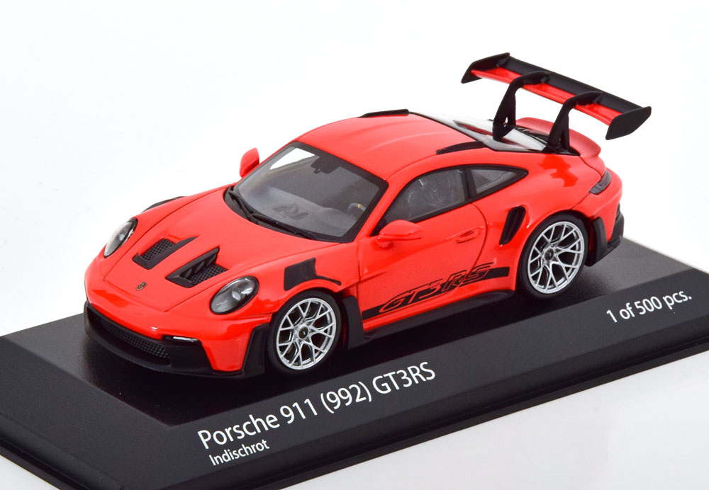 商品詳細 メーカー MINICHAMPS スケール 1/43 お届け時期 お届けの目安の記載を必ずご確認ください。 在庫について 在庫管理に関しましては細心の注意を払っておりますが、他サイトとの併売の為、在庫切れの場合がございます。万が一売り切れの場合はメールにてご連絡させていただきます。 予約商品について 銀行振込・コンビニ決済のお支払い期限はご注文日から14日以内となります。 予約品の決済方法は代引き・クレジット決済をご選択ください。 発売予定日は、確定日ではありません。発売が大幅に延期または中止になることがございます。 また、メーカー都合により入荷数量を一方的に減らされ、ご注文いただきました数量が入荷出来ない場合が稀にございます。 万が一、ご注文分の確保が出来ない場合、メールにてご連絡させていただきます。ご不便をお掛けしますがご理解のほどよろしくお願いいたします。 ご注意事項 輸入品の性質上箱に傷みなどある場合がございますので予めご了承ください。