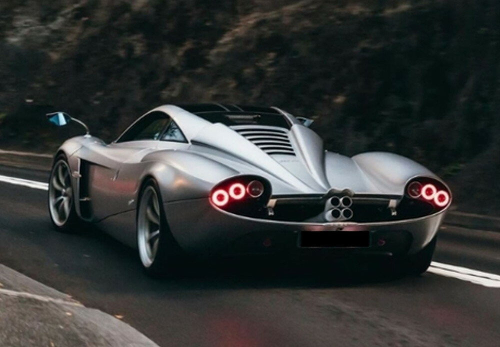 ��ͽ���Pagani Huayra Codalunga ���ߥޥåȥ��꡼������ƥ����/ BBR 1/18 100�����ߥ˥���