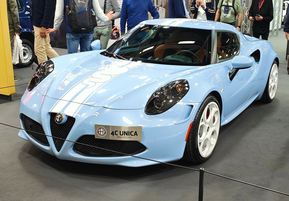 【予約】Alfa Romeo 4C Competizione ライトブルー/ BBR 1/18 ミニカー