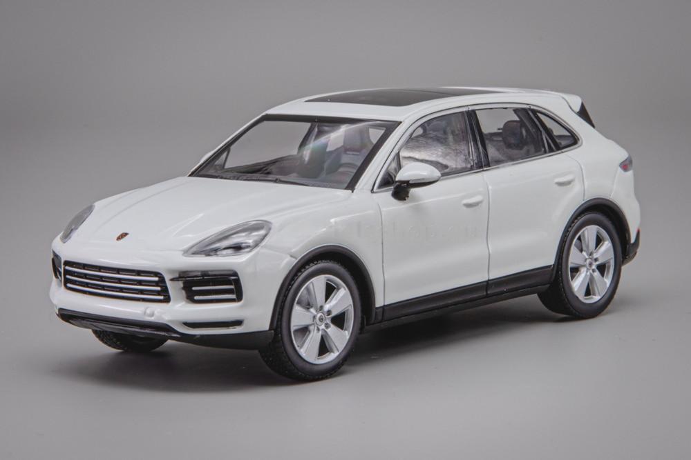 Rakuten - Porsche Cayenne 2017 ホワイト/ MINICHAMPS 1/43 ミニカー