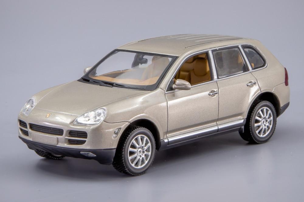 Porsche Cayenne 2003 ベージュ/ MINICHAMPS 1/43 ミニカー
