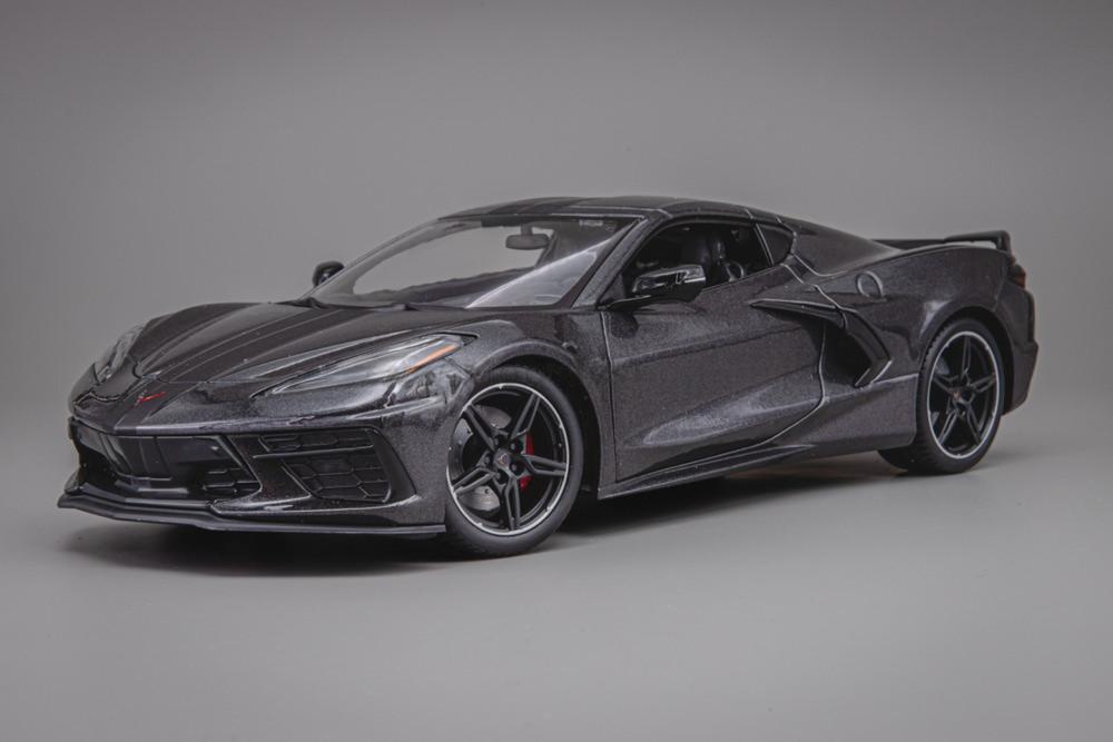 Rakuten - Chevrolet Corvette C8 Stingray 2020 ダークグレーメタリック/ MAISTO 1/18 ミニカー