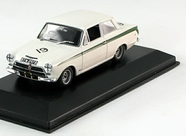 商品詳細 メーカー MINICHAMPS スケール 1/43 お届け時期 お届けの目安の記載を必ずご確認ください。 在庫について 在庫管理に関しましては細心の注意を払っておりますが、他サイトとの併売の為、在庫切れの場合がございます。万が一売...