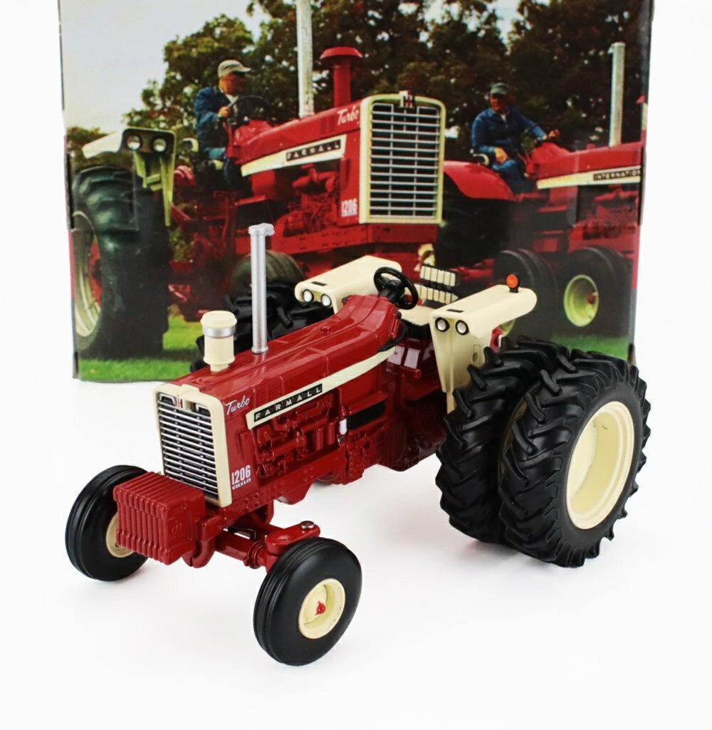 Case IHケースIH Farmallファーモール 1206 Tractorトラクター 1962 レッド クリーム / BRITAINS 1/32 農機トラクター