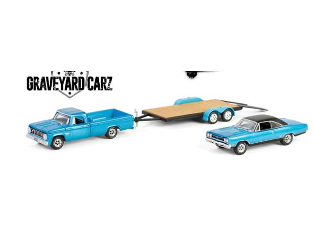1969 プリムス & ダッジ D-200 トレーラー Graveyard Carz ミニカー / Greenlight 1/64 ミニカー