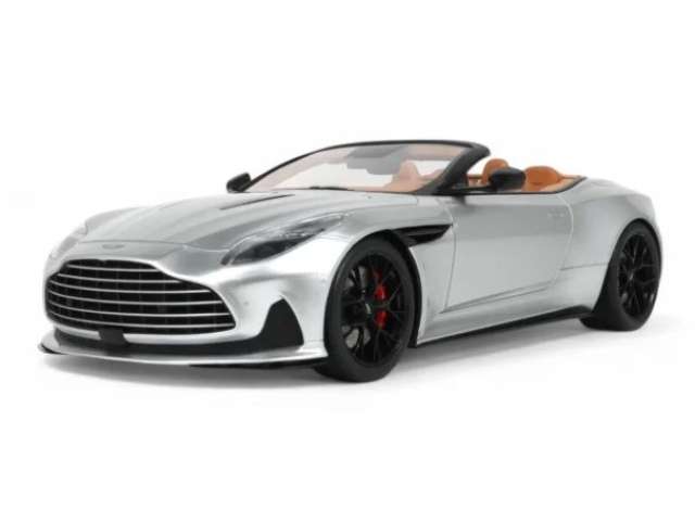 ▶ PRODUCT DETAILS メーカー GT SPIRIT スケール 1/18 商品状態 新品 ⚠ 海外製品に関するご案内 本製品は精密ディスプレイモデルのため、製造工程上、個体差が見られる場合がございます。微細な塗装の個体差・エッチングパーツのわずかなズレ・ケース／外箱の軽微なダメージ等がこれに該当します。これらはメーカー基準で良品とされており、当店でも良品として取り扱っております。あらかじめご了承ください。 ▶ NOTICE お届け時期について お届けの目安の記載を必ずご確認ください。 在庫について 他サイトとの併売のため、在庫切れの場合がございます。売り切れの際はメールにてご連絡いたします。 予約商品について 銀行振込・コンビニ決済のお支払い期限はご注文日から14日以内です。予約品は代引き・クレジット決済をご選択ください。発売予定日は確定日ではなく、大幅な延期・中止、入荷数量の減少が生じる場合がございます。 ご注意事項 輸入品の性質上、外箱に傷みなどがある場合がございます。あらかじめご了承ください。