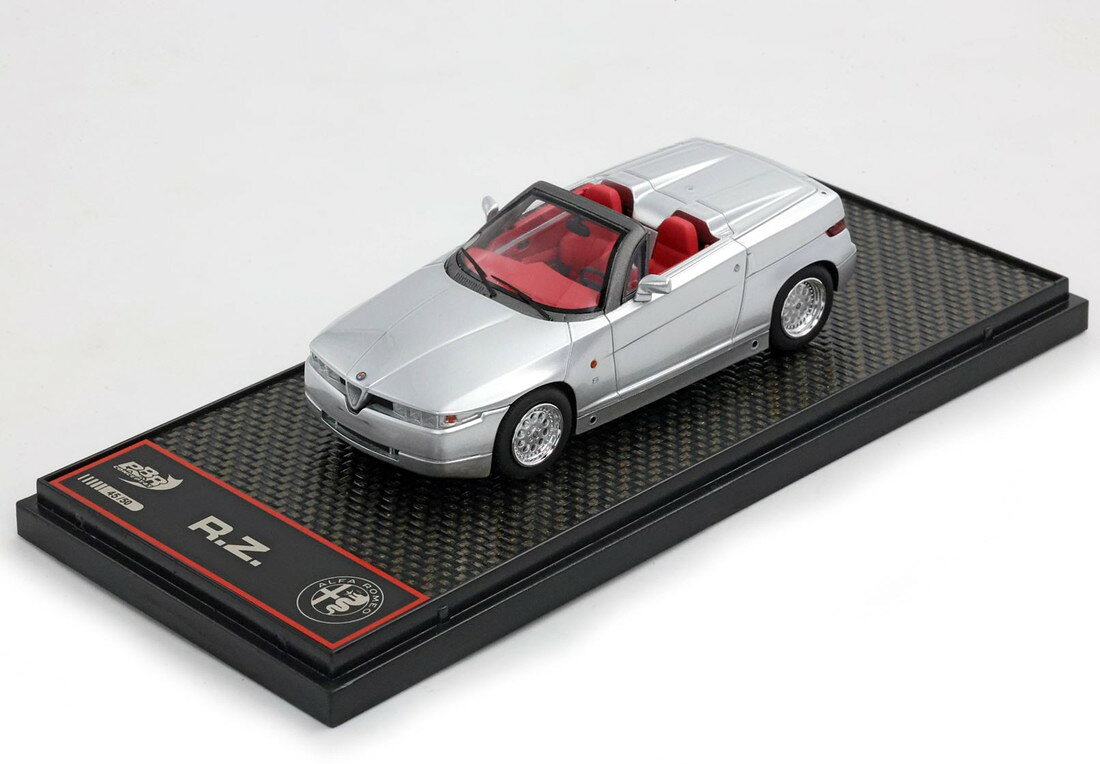 ▶ PRODUCT DETAILS メーカー BBR スケール 1/43 商品状態 新品 ⚠ 海外製品に関するご案内 本製品は精密ディスプレイモデルのため、製造工程上、個体差が見られる場合がございます。微細な塗装の個体差・エッチングパーツのわずかなズレ・ケース／外箱の軽微なダメージ等がこれに該当します。これらはメーカー基準で良品とされており、当店でも良品として取り扱っております。あらかじめご了承ください。 ▶ NOTICE お届け時期について お届けの目安の記載を必ずご確認ください。 在庫について 他サイトとの併売のため、在庫切れの場合がございます。売り切れの際はメールにてご連絡いたします。 予約商品について 銀行振込・コンビニ決済のお支払い期限はご注文日から14日以内です。予約品は代引き・クレジット決済をご選択ください。発売予定日は確定日ではなく、大幅な延期・中止、入荷数量の減少が生じる場合がございます。 ご注意事項 輸入品の性質上、外箱に傷みなどがある場合がございます。あらかじめご了承ください。