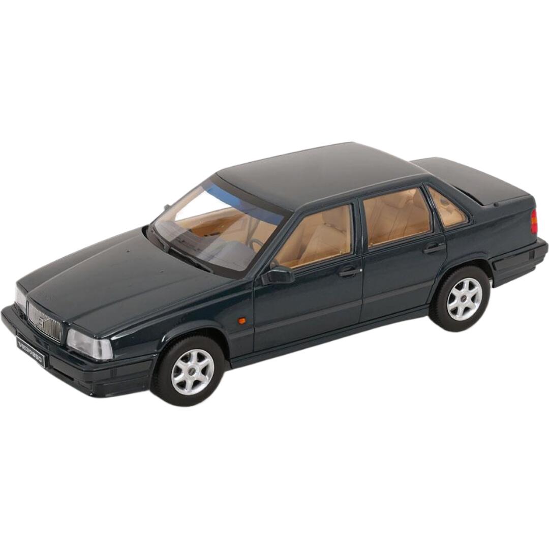 ▶ PRODUCT DETAILS メーカー TRIPLE9 スケール 1/18 商品状態 新品 ⚠ 海外製品に関するご案内 本製品は精密ディスプレイモデルのため、製造工程上、個体差が見られる場合がございます。微細な塗装の個体差・エッチングパーツのわずかなズレ・ケース／外箱の軽微なダメージ等がこれに該当します。これらはメーカー基準で良品とされており、当店でも良品として取り扱っております。あらかじめご了承ください。 ▶ NOTICE お届け時期について お届けの目安の記載を必ずご確認ください。 在庫について 他サイトとの併売のため、在庫切れの場合がございます。売り切れの際はメールにてご連絡いたします。 予約商品について 銀行振込・コンビニ決済のお支払い期限はご注文日から14日以内です。予約品は代引き・クレジット決済をご選択ください。発売予定日は確定日ではなく、大幅な延期・中止、入荷数量の減少が生じる場合がございます。 ご注意事項 輸入品の性質上、外箱に傷みなどがある場合がございます。あらかじめご了承ください。