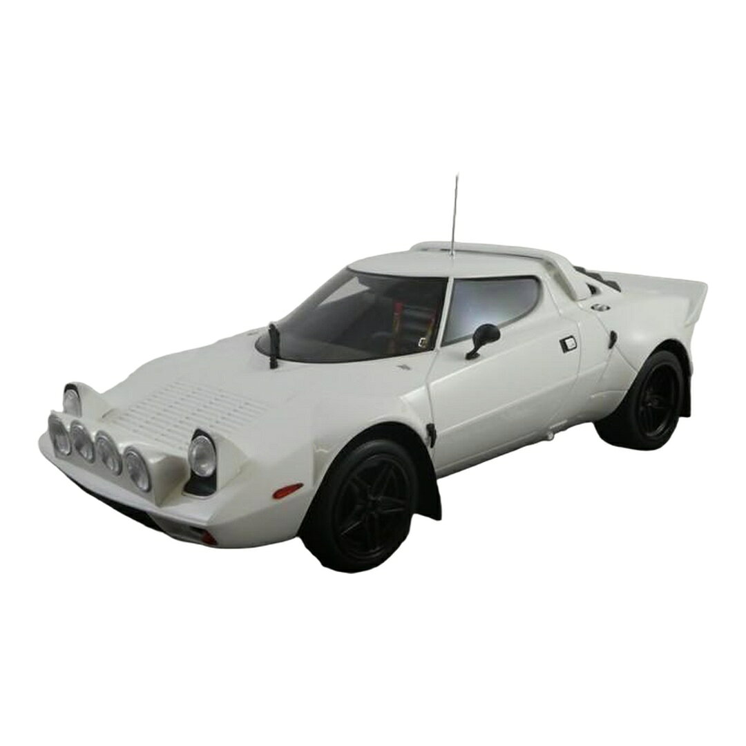 Lanciaランチア Stratosストラトス HF 1975 ホワイト / TOPMARQUES COLLECTION 1/18 ミニカー