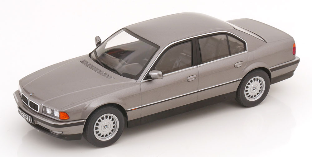 BMW 740i E38 1994/ KK-Scale 1/18 ミニカー